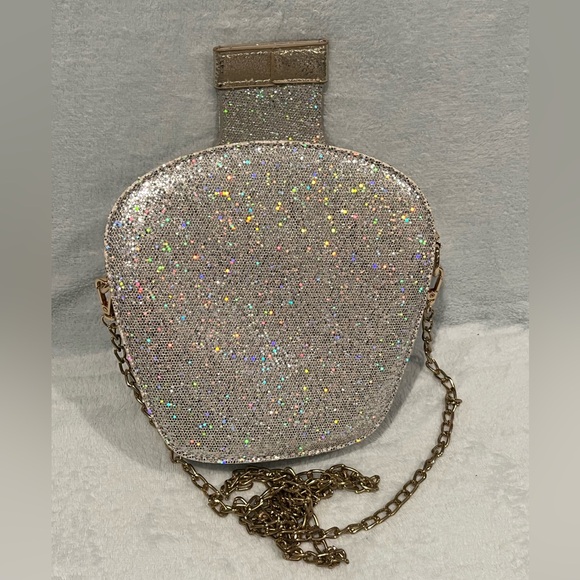 Sam Forever Tequila shaped purse. Silver sparkling with embroidery. Chain strap - Picture 3 of 13